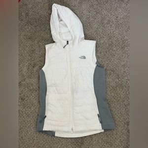 North Face White & Gray Puffer Vest w/ Hood